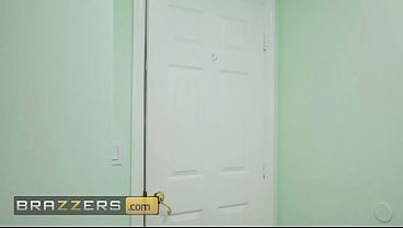 Keseruan Mencium Kontol Cory Chase di Brazzers, Pakai Kode XVPROMO untuk Diskon Eksklusif