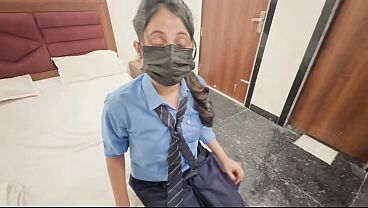 Gadis Desi dan Murid Sekolah Beraksi Ganas di Oyo dengan Audio Hindi yang Menggairahkan