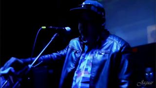 Goyang Hot di Café Latino (Live)