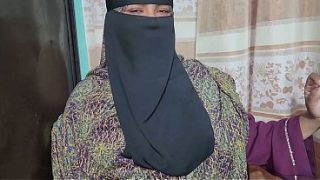 Aku menggila dengan guru anak tiriku di rumah kosong yang sunyi.