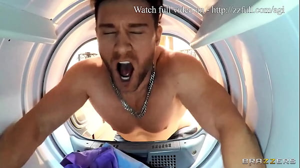 Pengaduk Liar yang Menggoda / Brazzers / unduh lengkap di https://zzfull.com/agi