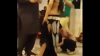 Pesta Cewek Ngebor: Tarian Erotis Desi MMS yang Bikin Goyang