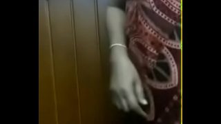 BIBIR MONTOK TANTE INDIA GENIT TERKEPAL DAN TERBONGKAR