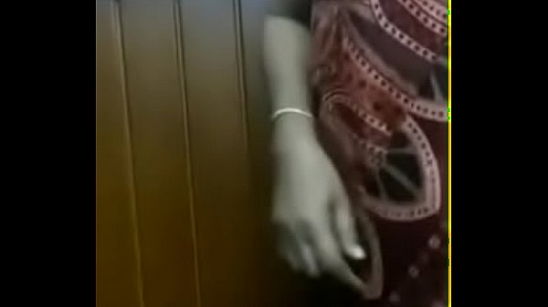 BIBIR MONTOK TANTE INDIA GENIT TERKEPAL DAN TERBONGKAR