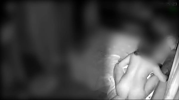 Ibu dan Anak Tiri Terekam CCTV Lagi, Suami Ngamuk Lihat Adegan Mesra Mereka