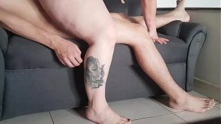 Kamera Tersembunyi di Kamar Mandi Ibu Tiriku