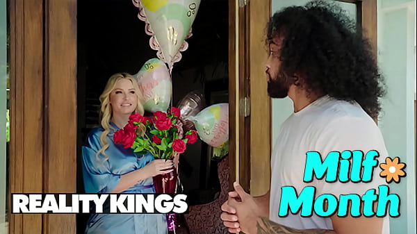 Jenna Starr yang Bergairah Merasa Kesepian di Hari Ibu, Hingga James Datang Memuaskan Dahaganya yang Membara – REALITY KINGS