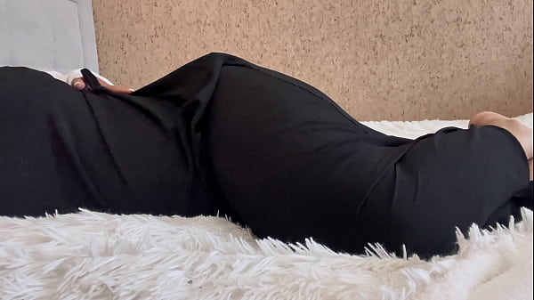 Gadis Arab tanpa celana dalam