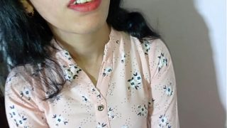 Gadis yang menyewa rumah berhubungan intim dengan pemiliknya, adegan panas full HD dengan audio Hindi jernih, video porno desi