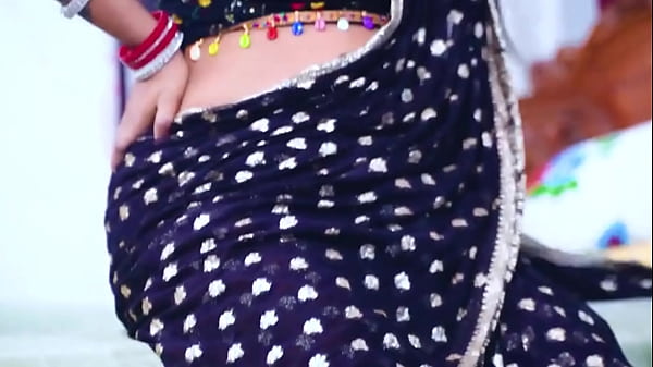 Bokong Montok Bhabhi India Digoyang Sa Dapur – Ranjang Panas Desi
