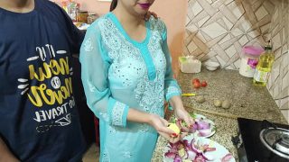 Bhabhi India yang pemalu digoyang keras oleh adik ipar
