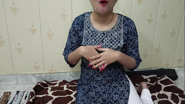भाई ने सोतेली बहन को छोड़ा, अब वो हिंदी ऑडियो में मचा रही है चीखें