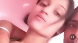 Video panas Ragini Jat tampil bugil di panggung