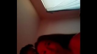 Cewek Asia seksi yang menggoda