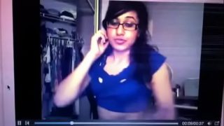 Pacar India Menggoda dan Menari dengan Goyang Menggairahkan