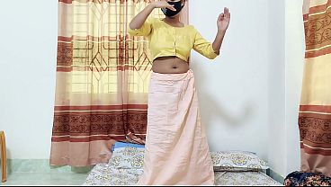 Tarian Erotis Gadis Desi yang Menggoda dan Sensual
