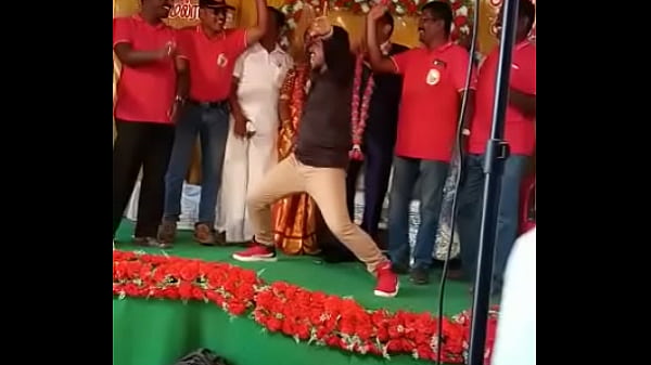 Tante India yang menggoda