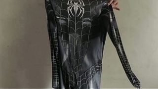 NGENTOT HABIS-HABISAN CEWEK COSPLAY SPIDERMAN HITAM SAMPAI MUNCRAK BERKALI-KALI DI LUBANG MEMEKNYA – FILM PANAS INDONESIA PALING SERU