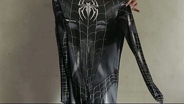 NGENTOT HABIS-HABISAN CEWEK COSPLAY SPIDERMAN HITAM SAMPAI MUNCRAK BERKALI-KALI DI LUBANG MEMEKNYA – FILM PANAS INDONESIA PALING SERU