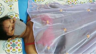 Istri seksi Desi digoyang tetangga saat selingkuh
