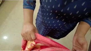 Istri baru India panas digencet anal perih pertama kali sama suami pakai audio Hindi jernih
