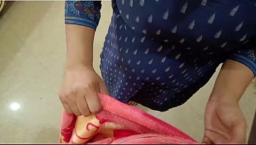 Istri baru India panas digencet anal perih pertama kali sama suami pakai audio Hindi jernih