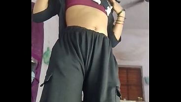 Cowgirl Gila: Suami Bhabhi India Gagang Kencang Memuaskan Nafsunya dengan Audio Hindi yang Menggairahkan
