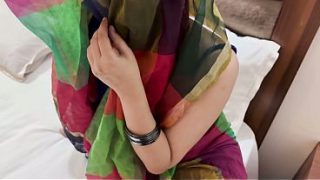 Desi Bhabhi Bergoyang Pantat Besar, Anal dan Hard Sex Bikin Dia Hamil