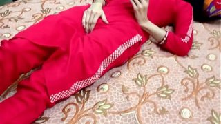 Gadis Langsing Ngentot Penyewa, Film Panjang dengan Suara Hindi dan Adegan Mesum