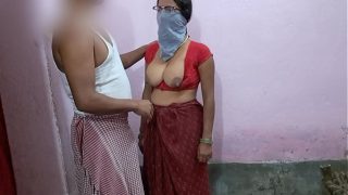 Bidadari India panas menggila di ranjang
