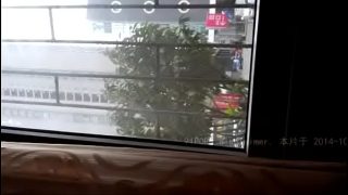 浩哥在饭桌上把闺蜜搞上了床