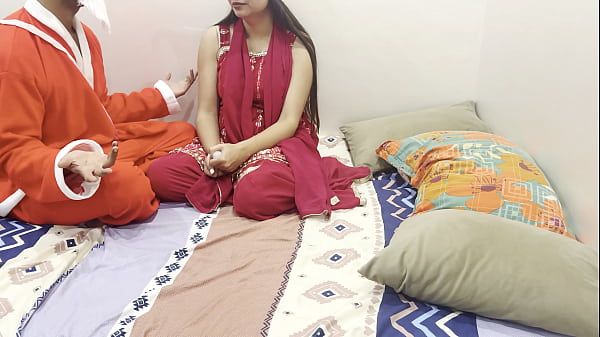Video Porno Terpanas Tahun Baru 2026: Adegan Hindi dengan Bisik Mesum, Saara Bhabhi Tampil Seksi dan Bikin Horny Bareng Santa
