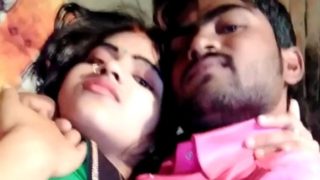 Pasangan Desa Panas Bikin Video Mesum di HP