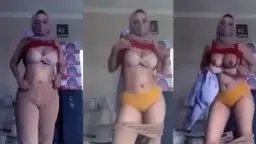 Perawat Cantik Bandung Berhijab Buka Baju Hot