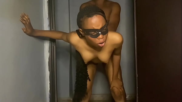 Adik Tiri yang Tergila-gila Ingin Menggoyang Kontol Kakak Tirinya