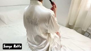 Pengantin Arab Bergoyang Pantat Besar Menggoda Ayah Tirinya