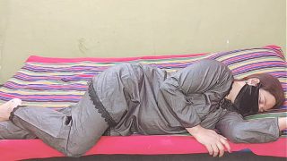 Bhabhi Pakistan Digoyang Kencang dari Belakang dengan Suara Desi Hindi