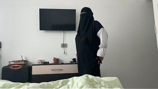 Nafsu Arab Tiri Tak Terpuaskan, Menggila Menuntut Sperma di Vagina