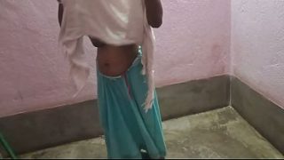 Desi cewek super seksi baru, jago ngehisap Lamba Kela