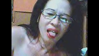 Gadis Filipina Menggoda di Depan Webcam