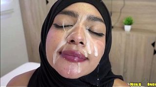 Ngentot Keras Cewek Hijab ABG Sampai Muncrat Di Dalam