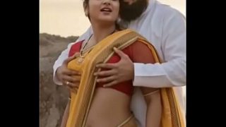 Desi bhabhi saree me daba ke chod diya