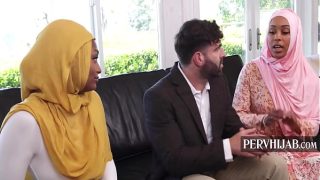 Ibu Tiri Berhijab Paksa Anak Tirinya Hamil, Biar Dihamili Ayah Tirinya Sendiri!
