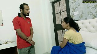 Gadis India Panas Bercinta Keras dengan Audio Hindi yang Jelas
