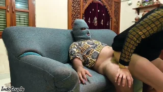 Video viral suami pakistan berhijab indonesia di Jakarta