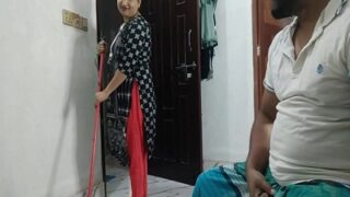 Istri montok bantu suami ngocok, pasutri desi ngewe panas