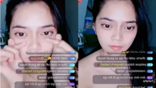 Live cewek toge goyang sambil lepas bra, crot lihatin