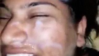 Video goyang lidah ngewe di mulut, muncrat di muka pelacur