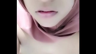 Vcs sama selingkuhan, enaknya mumpung suami lagi pergi, bisa puas-puasin tanpa takut ketahuan.