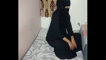 Gadis bercadar main belakang sama supir pribadi, rahasia di balik cadar kebuka.